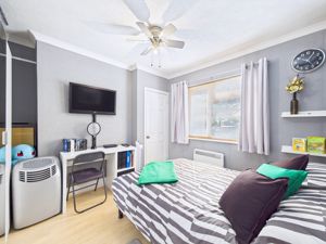 Photo 25- click for photo gallery